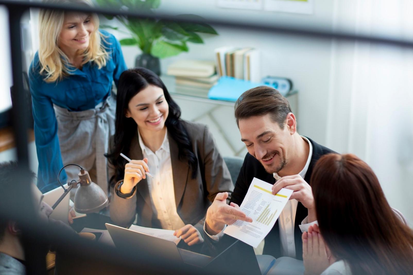 Finanzielle Planung und Budgetanalyse
